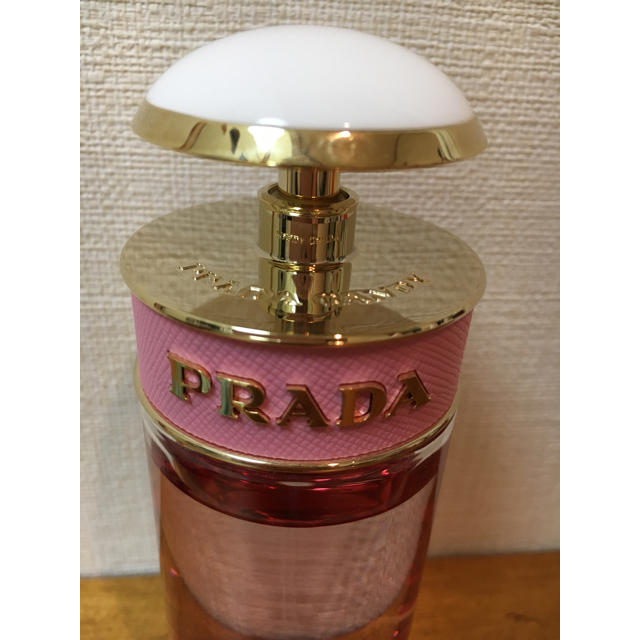 PRADA(プラダ)のぴくしー様専用。プラダ キャンディ フロラーレ オードトワレ 80ml コスメ/美容の香水(香水(女性用))の商品写真