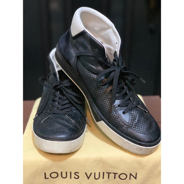 LOUIS VUITTON(ルイヴィトン)のルイヴィトン ブーツ シューズ 黒  白LOUIS VUITTON メンズの靴/シューズ(ブーツ)の商品写真