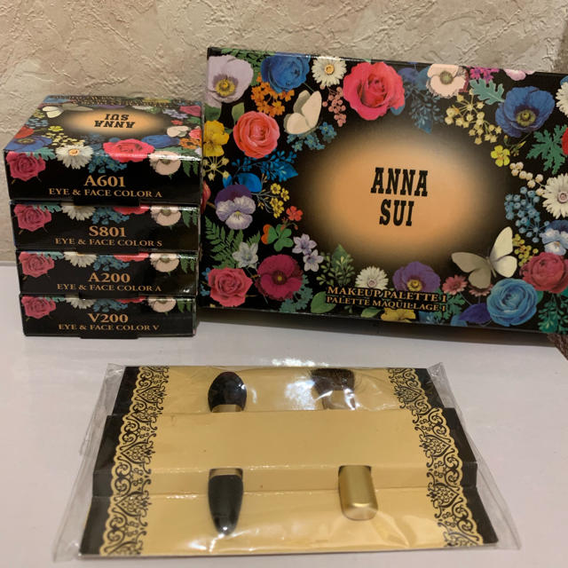 ANNA SUI(アナスイ)のANNA SUIアイカラーセット コスメ/美容のベースメイク/化粧品(アイシャドウ)の商品写真