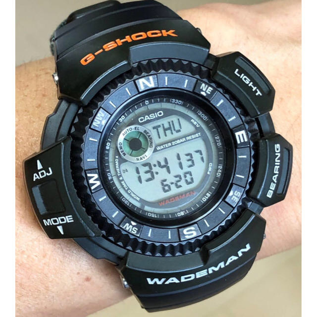 G-SHOCK(ジーショック)のG-SHOCK/ビンテージ/迷彩/ウェイドマン/アーミーグリーン/DW-9800 メンズの時計(腕時計(デジタル))の商品写真