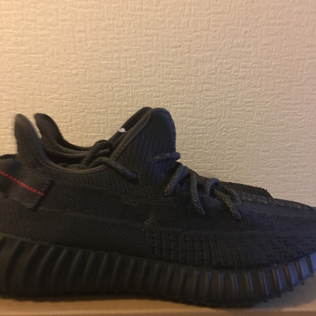 adidas(アディダス)のyeezy boost 350 v2 black 27cm メンズの靴/シューズ(スニーカー)の商品写真