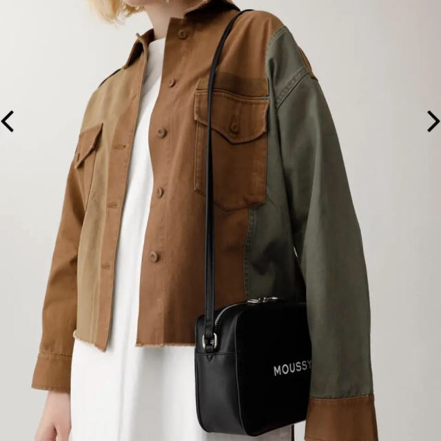 moussy(マウジー)の限定完売品☆MOUSSYスーベニアショルダーバッグ☆マウジーロゴバックブラック レディースのバッグ(ショルダーバッグ)の商品写真