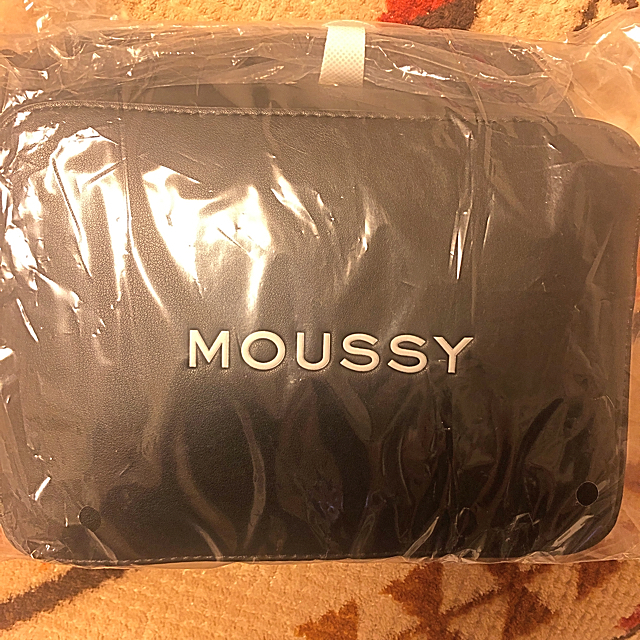 moussy(マウジー)の限定完売品☆MOUSSYスーベニアショルダーバッグ☆マウジーロゴバックブラック レディースのバッグ(ショルダーバッグ)の商品写真