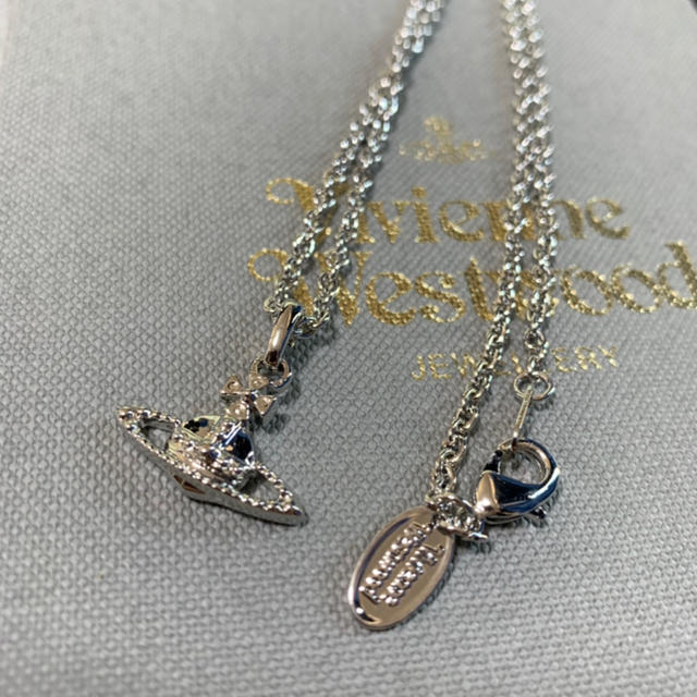 Vivienne Westwood(ヴィヴィアンウエストウッド)の即購入OK シルバーカラーネックレス レディースのアクセサリー(ネックレス)の商品写真