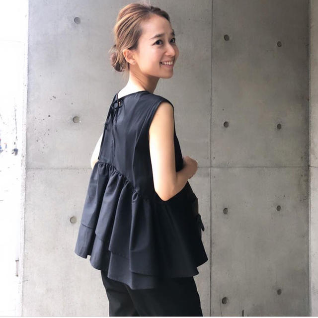 完売 バックダブルフリルブラウス 36 完売 バックダブルフリルブラウス 36
