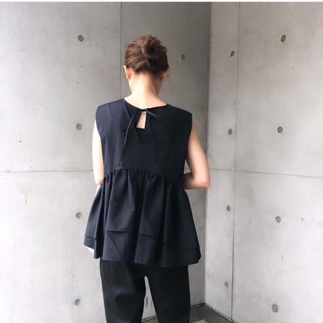 完売 バックダブルフリルブラウス 36 完売 バックダブルフリルブラウス 36