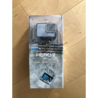 ゴープロ(GoPro)の☆新品☆GoPro HERO7 White(ビデオカメラ)