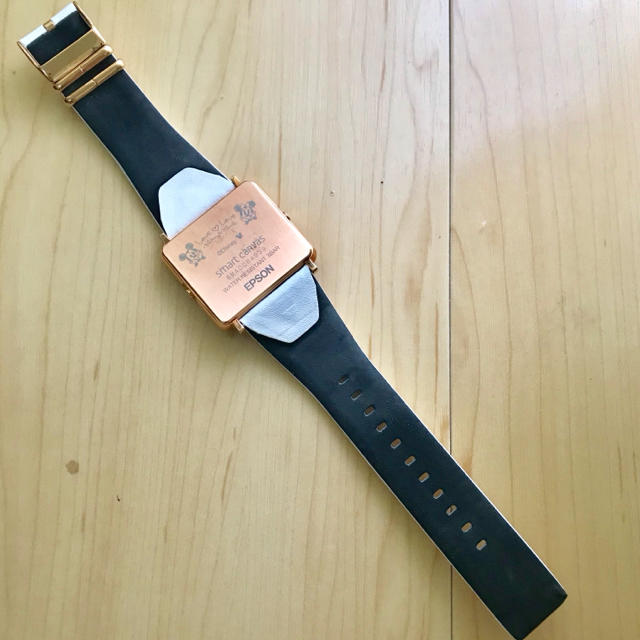 EPSON(エプソン)のsmart canvas ディズニー 時計 スマートキャンバス レディースのファッション小物(腕時計)の商品写真
