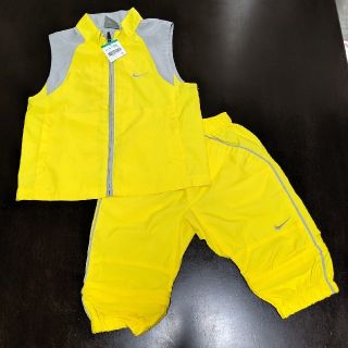 ナイキ(NIKE)の【中古品】NIKE　ナイキ　セットアップ　キッズ　サイズ違い（上100、下90）(その他)