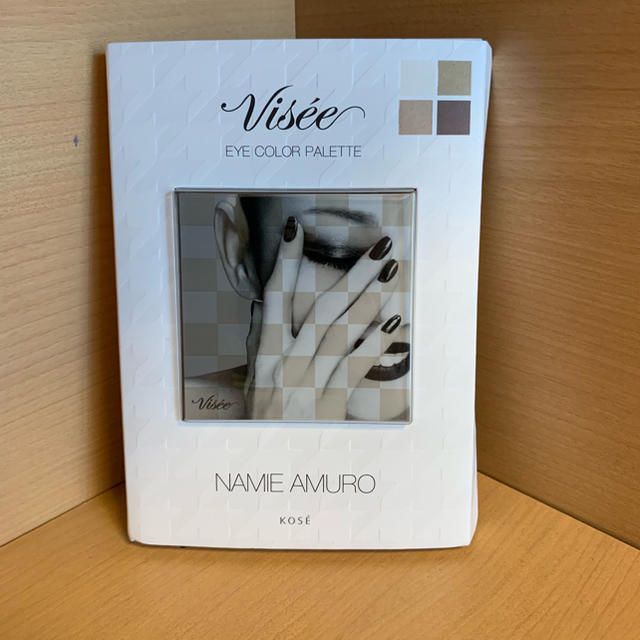 VISEE(ヴィセ)の安室奈美恵 ヴィセ アイシャドウ NA01 新品未使用 Visee コスメ/美容のベースメイク/化粧品(アイシャドウ)の商品写真