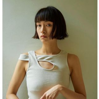 ビューティアンドユースユナイテッドアローズ(BEAUTY&YOUTH UNITED ARROWS)の完売カラー little Suzie  リトルスージー 変形タンクトップ(タンクトップ)