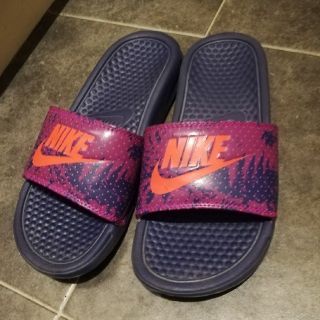 ナイキ(NIKE)のNIKE　ベナッシ　サンダル(サンダル)