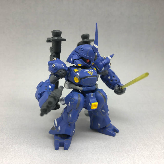 ケンプファー 改造完成品 ガンダムコンバージ リペイントの通販 By T D S Shop ラクマ