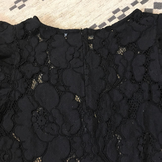 ZARA(ザラ)のザラ☆レーストップス レディースのトップス(カットソー(半袖/袖なし))の商品写真