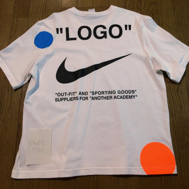 NIKE OFF-WHITE TEE SIZE-M NIKELAB