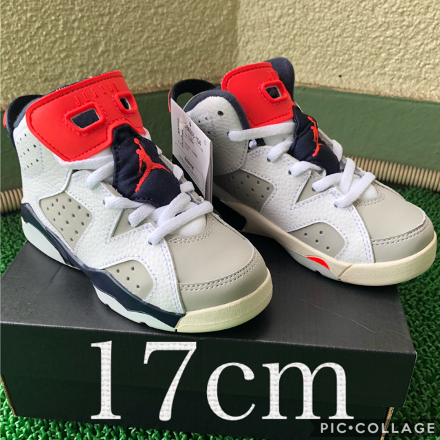 NIKE(ナイキ)のm&h様 専用 キッズ/ベビー/マタニティのキッズ靴/シューズ(15cm~)(スニーカー)の商品写真