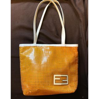 フェンディ(FENDI)のクーポンセール！FENDI フェンディ  ミニショルダーバッグ(ショルダーバッグ)