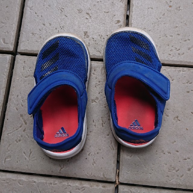 adidas(アディダス)のアディダス サンダル13センチ キッズ/ベビー/マタニティのベビー靴/シューズ(~14cm)(サンダル)の商品写真
