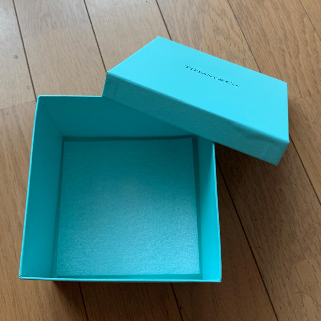 Tiffany & Co.(ティファニー)のTiffany 箱 レディースのバッグ(ショップ袋)の商品写真