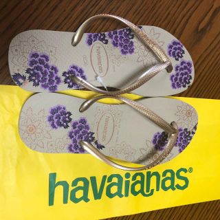 ハワイアナス(havaianas)の【はるママさま専用】havianas ビーチサンダル 花柄(ビーチサンダル)