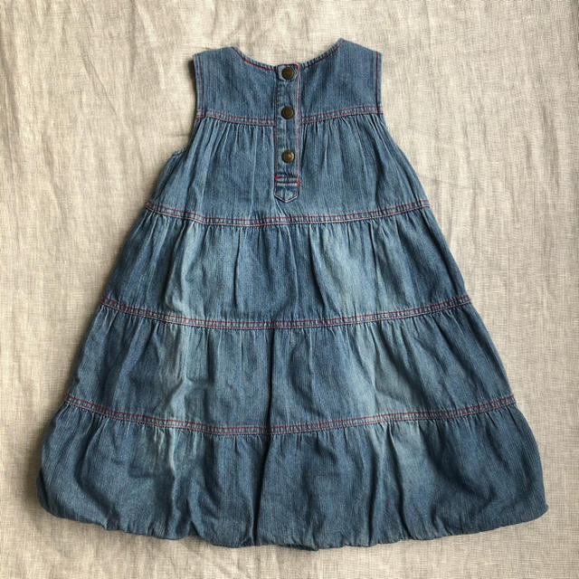 ej sikke lej(アイシッケライ)のティアードワンピース 104cm キッズ/ベビー/マタニティのキッズ服女の子用(90cm~)(ワンピース)の商品写真