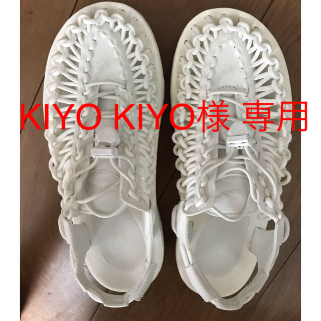 値下げ KEEN UNEEK ホワイト サンダル 24.5