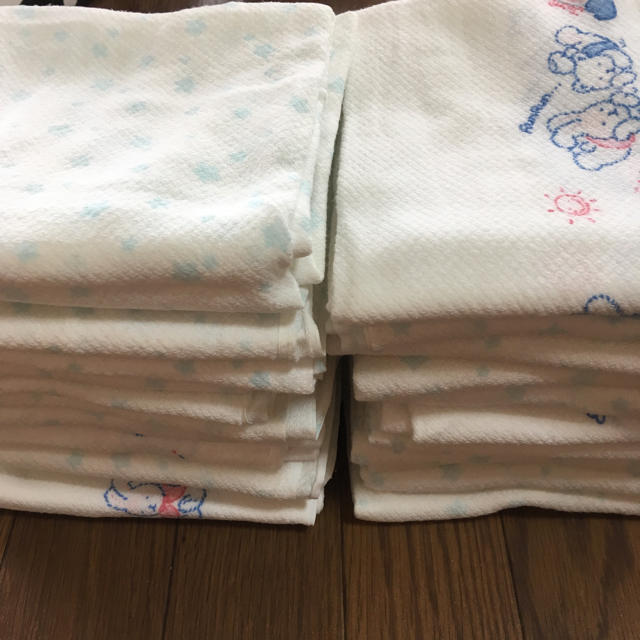 みっちゃ様専用 布オムツ 22本 まとめ売り 値下げ！ キッズ/ベビー/マタニティのおむつ/トイレ用品(布おむつ)の商品写真