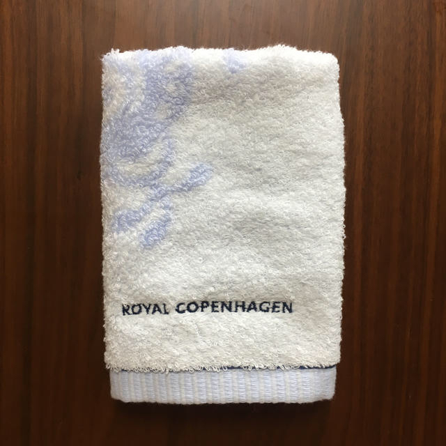 ROYAL COPENHAGEN(ロイヤルコペンハーゲン)のROYAL COPENHAGEN ハンドタオル レディースのファッション小物(ハンカチ)の商品写真