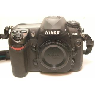 NIKON　D200　ボディ　 中古 (デジタル一眼)