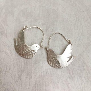 ピアス 小鳥 OhLaLa オーララ 揺れるピアス silver(ピアス)