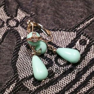 ヴィヴィアン(Vivienne Westwood) ピアス(ターコイズ)の通販 12点
