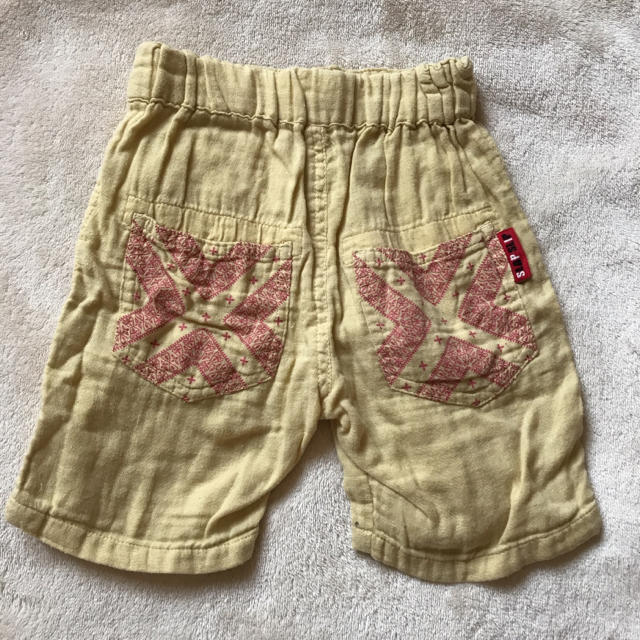 JUNK STORE(ジャンクストアー)の【used】SLAP SLIP ダブルガーゼ 刺繍柄 ハーフパンツ。 キッズ/ベビー/マタニティのキッズ服男の子用(90cm~)(パンツ/スパッツ)の商品写真