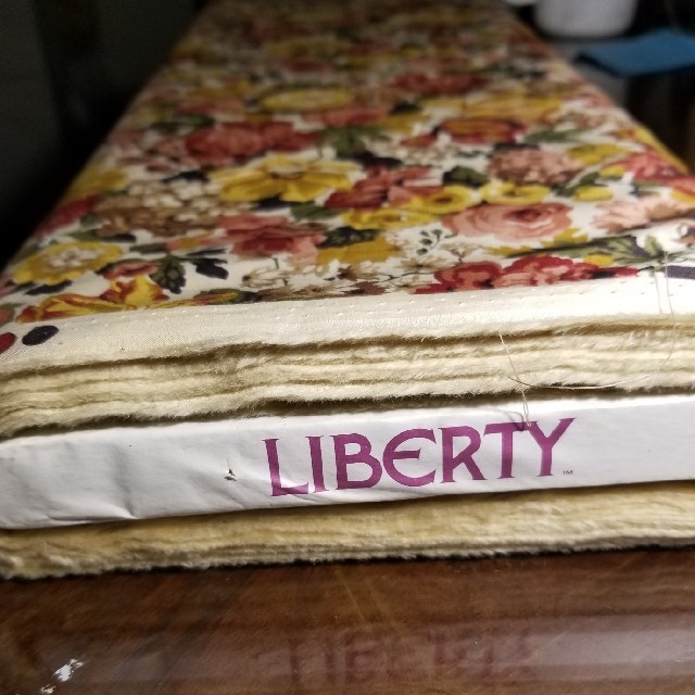 ys2様専用　LIBERTY 綿ローン　 ハンドメイドの素材/材料(生地/糸)の商品写真