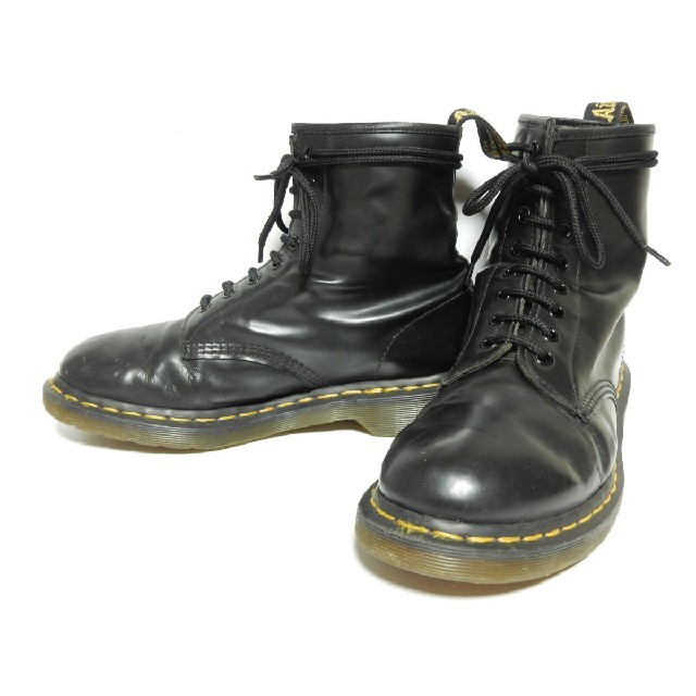 Dr.Martens(ドクターマーチン)の激安！【定価￥25920】ドクターマーチンUK8ブラック8ホール黒 メンズの靴/シューズ(ブーツ)の商品写真