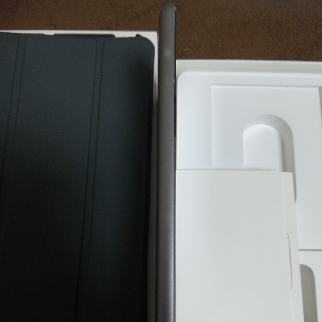 タブレットAppleiPad mini2　ME276J/A 16GBWi-Fiモデル