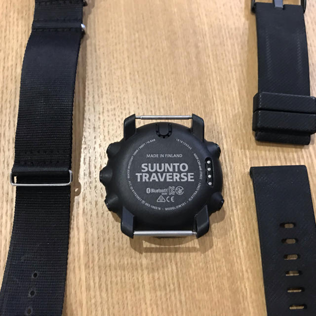 りっき様専用 SUUNTO TRAVERSE SAPPHIRE BLACK りっき様専用 SUUNTO TRAVERSE SAPPHIRE BLACK
