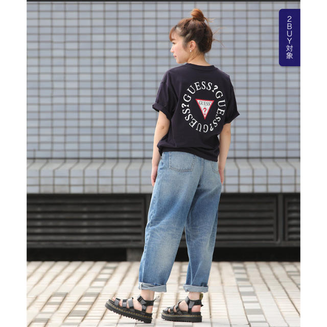 GUESS(ゲス)のguess × freak's store Tシャツ ロゴ レディースのトップス(Tシャツ(半袖/袖なし))の商品写真