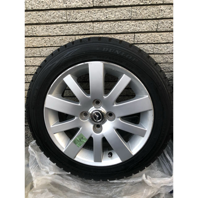 DUNLOP(ダンロップ)の【ゆき様専用】マツダスタッドレスダンロップウィンターマックス 185/55R15 自動車/バイクの自動車(タイヤ・ホイールセット)の商品写真