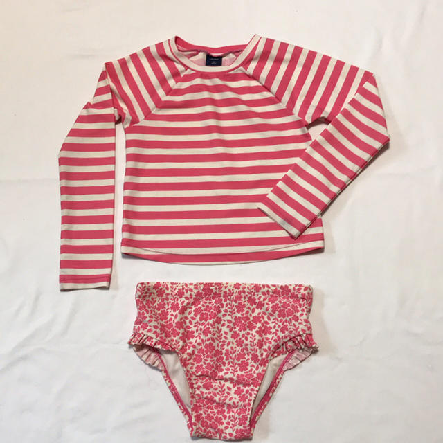 babyGAP(ベビーギャップ)のbaby GAP 水着 キッズ/ベビー/マタニティのキッズ服女の子用(90cm~)(水着)の商品写真