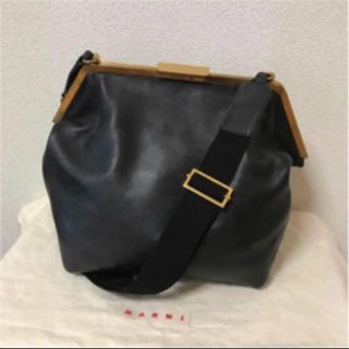 マルニ(Marni)のmarni ショルダーバッグ(ショルダーバッグ)