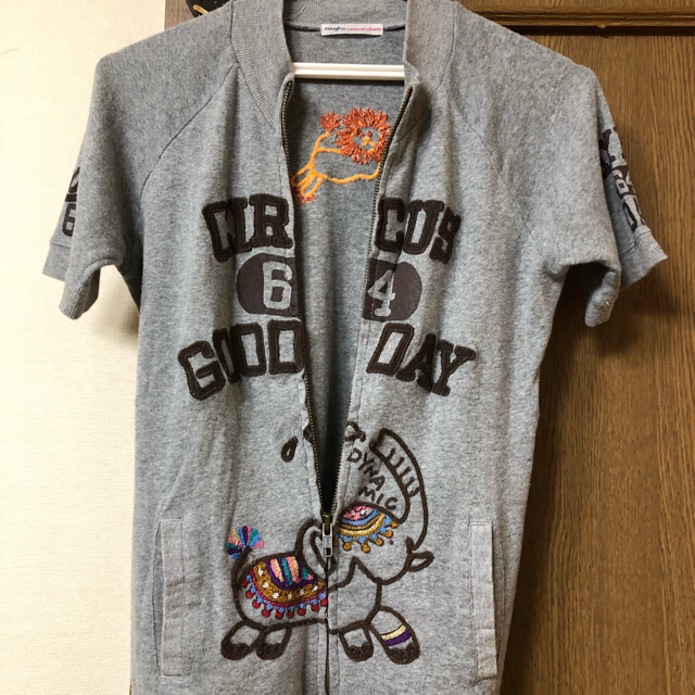 rough(ラフ)のrough 😊Tシャツ2枚特別セール レディースのトップス(Tシャツ(半袖/袖なし))の商品写真