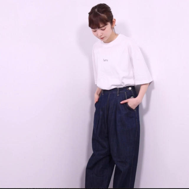 橋下美好 h.emu Tee