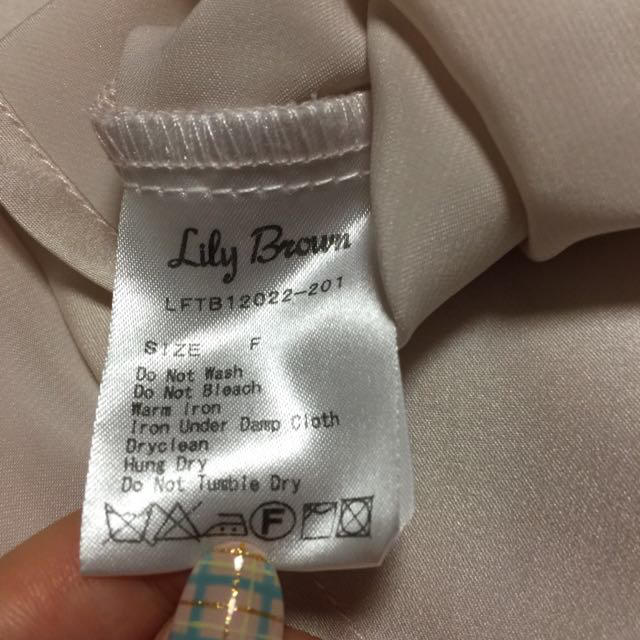 Lily Brown(リリーブラウン)のmer様専用 リリーブラウン ブラウス レディースのトップス(シャツ/ブラウス(半袖/袖なし))の商品写真
