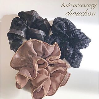 シュシュ ヘアアクセサリー ヘアゴム 大人可愛い 上品 シンプル ラメ カワイイ(ヘアゴム/シュシュ)