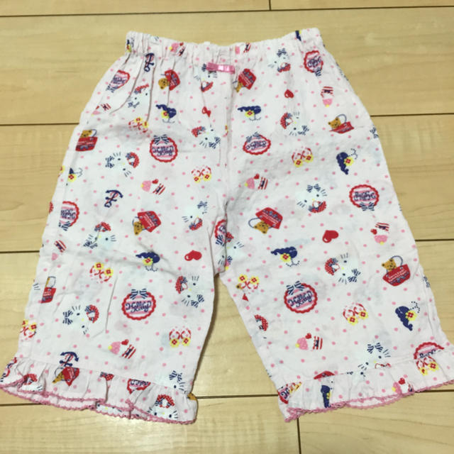 ハローキティ(ハローキティ)のハローキティ☆マリン系パジャマ☆110 キッズ/ベビー/マタニティのキッズ服女の子用(90cm~)(パジャマ)の商品写真