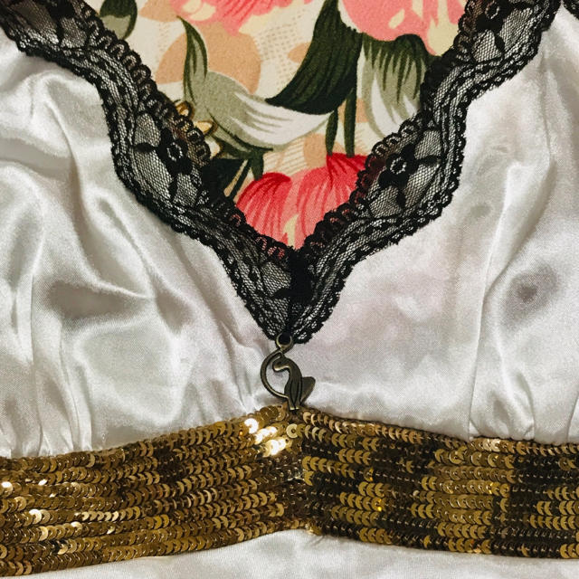 ☆BabyPhat☆金スパンコール☆緑レース☆サテンキャミソール☆Bガール