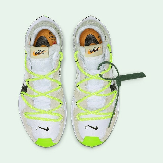 スニーカーOff-White x Nike Zoom Terra Kiger 5