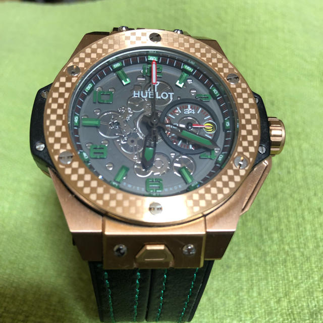 HUBLOTビッグバンゴールドフェラーリ