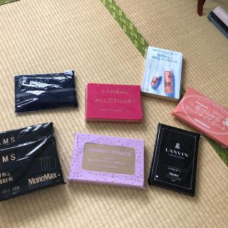 タカラジマシャ(宝島社)の中身未使用未開封。中身だけで良ければ600円 箱ありでしたら900円(ボディバッグ/ウエストポーチ)