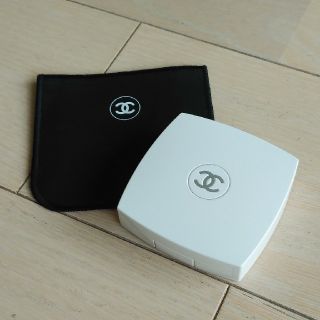 シャネル(CHANEL)のCHANEL　ルブラン　ファンデーション(ファンデーション)